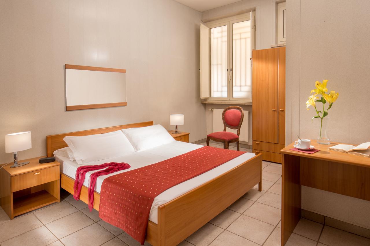Hotel Casa Per Ferie Santa Maria Alle Fornaci Rom