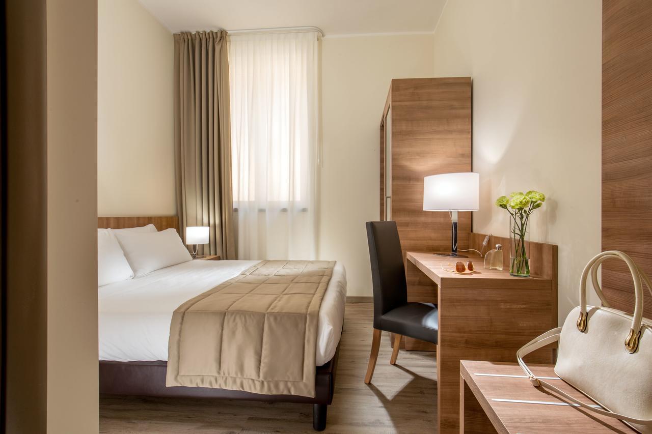 Hotel Casa Per Ferie Santa Maria Alle Fornaci Rom